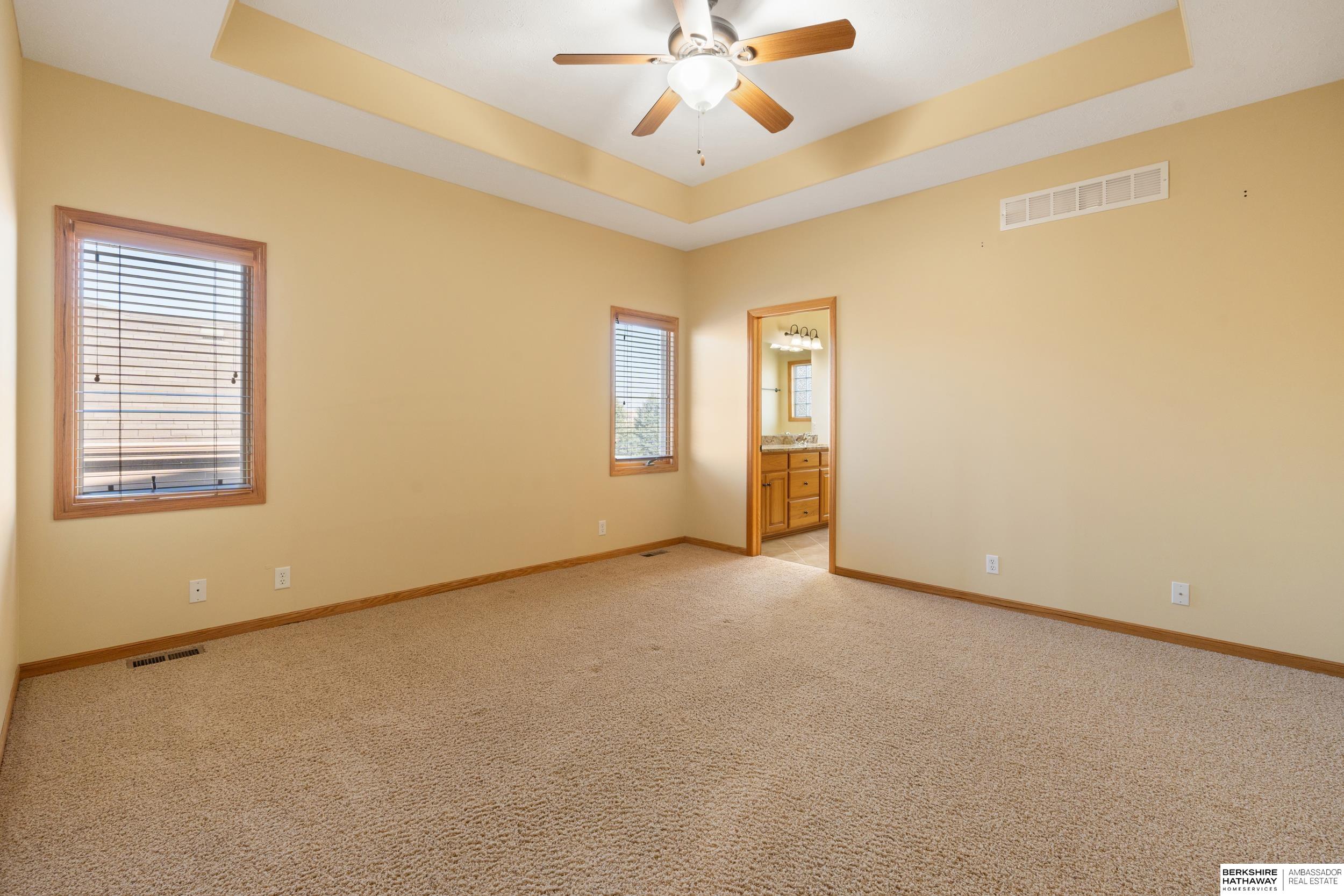 Omaha, Nebraska 68135, United States, 4 Bedrooms Bedrooms, ,3 BathroomsBathrooms,Residential,Pending,108249