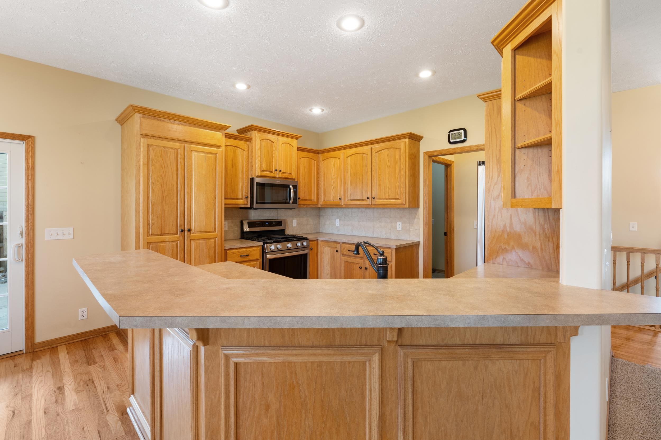 Omaha, Nebraska 68135, United States, 4 Bedrooms Bedrooms, ,3 BathroomsBathrooms,Residential,Pending,108249