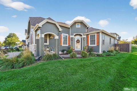 Photo of 5818 N 151st Street, Omaha, NE 68116 (MLS # 22530672) Photo of 5818 N 151st Street, Omaha, NE 68116 (MLS # 22530672)