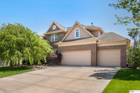 Photo of 18723 Lamont Street, Omaha, NE 68130 (MLS # 22610818)