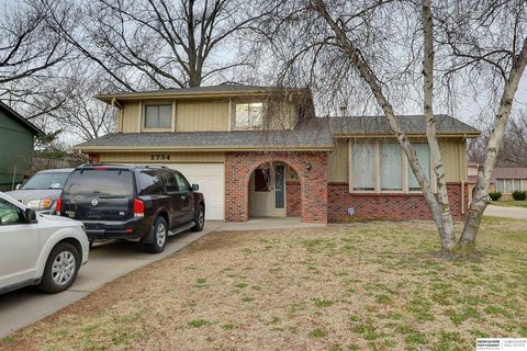 Photo of 2734 N 120 Avenue, Omaha, NE 68164 (MLS # 22608168)