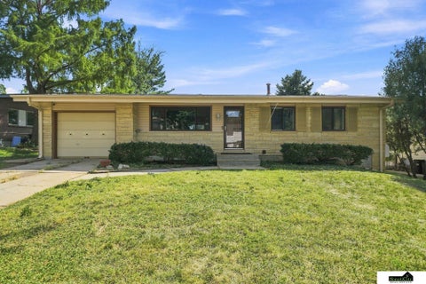 Photo of 8135 Sanborn Drive, Lincoln, NE 68505 (MLS # 22627469)