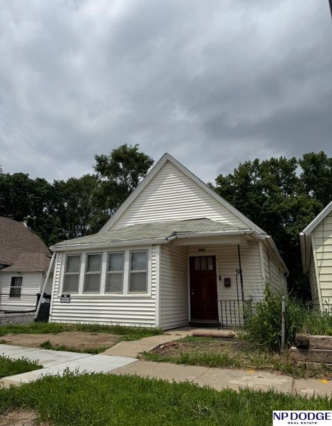 Photo of 708 Bancroft Street, Omaha, NE 68108 (MLS # 22529097)