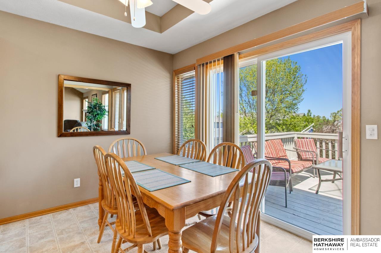 Omaha, Nebraska 68236, United States, 3 Bedrooms Bedrooms, ,2 BathroomsBathrooms,Residential,Pending,126234