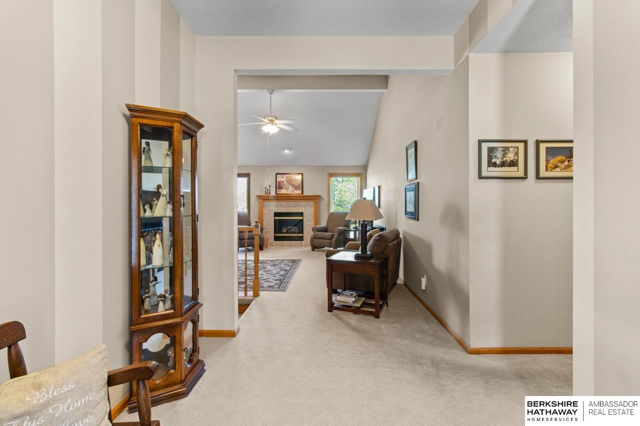 Omaha, Nebraska 68236, United States, 3 Bedrooms Bedrooms, ,2 BathroomsBathrooms,Residential,Pending,126234