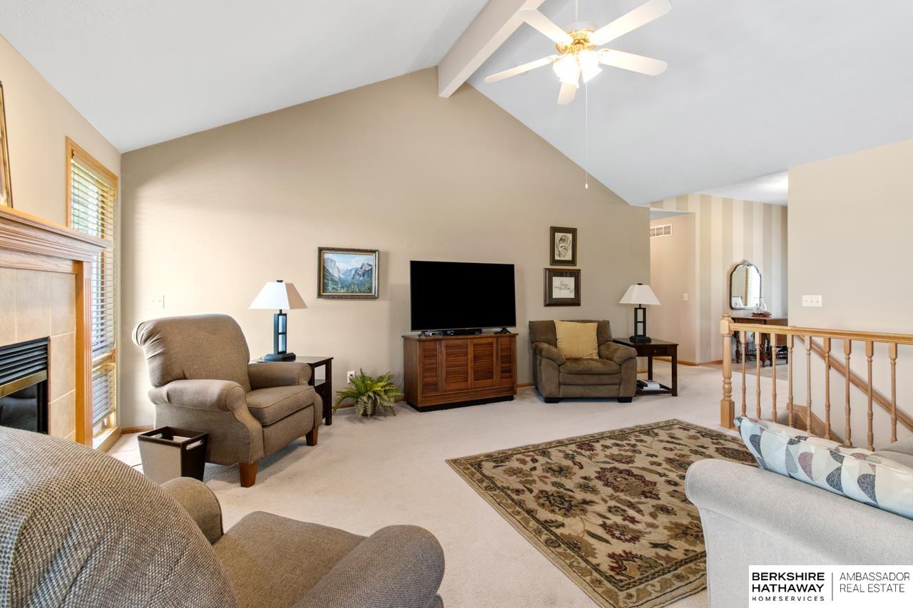 Omaha, Nebraska 68236, United States, 3 Bedrooms Bedrooms, ,2 BathroomsBathrooms,Residential,Pending,126234