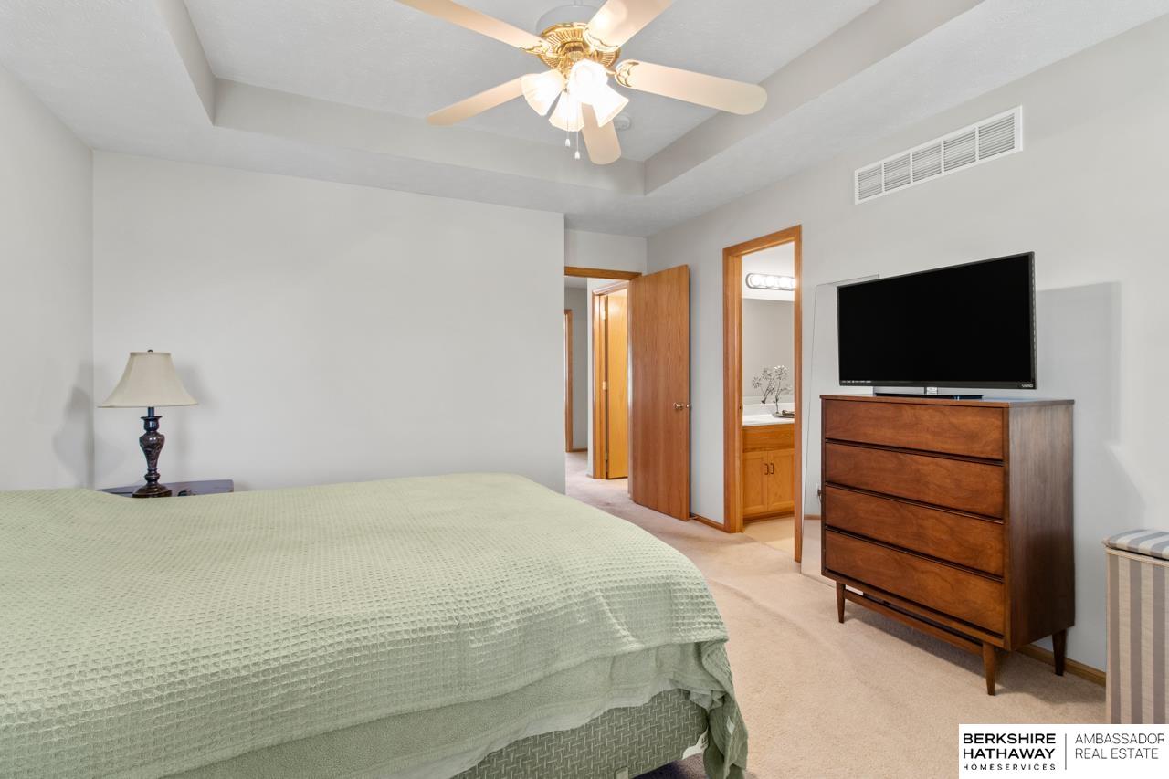 Omaha, Nebraska 68236, United States, 3 Bedrooms Bedrooms, ,2 BathroomsBathrooms,Residential,Pending,126234