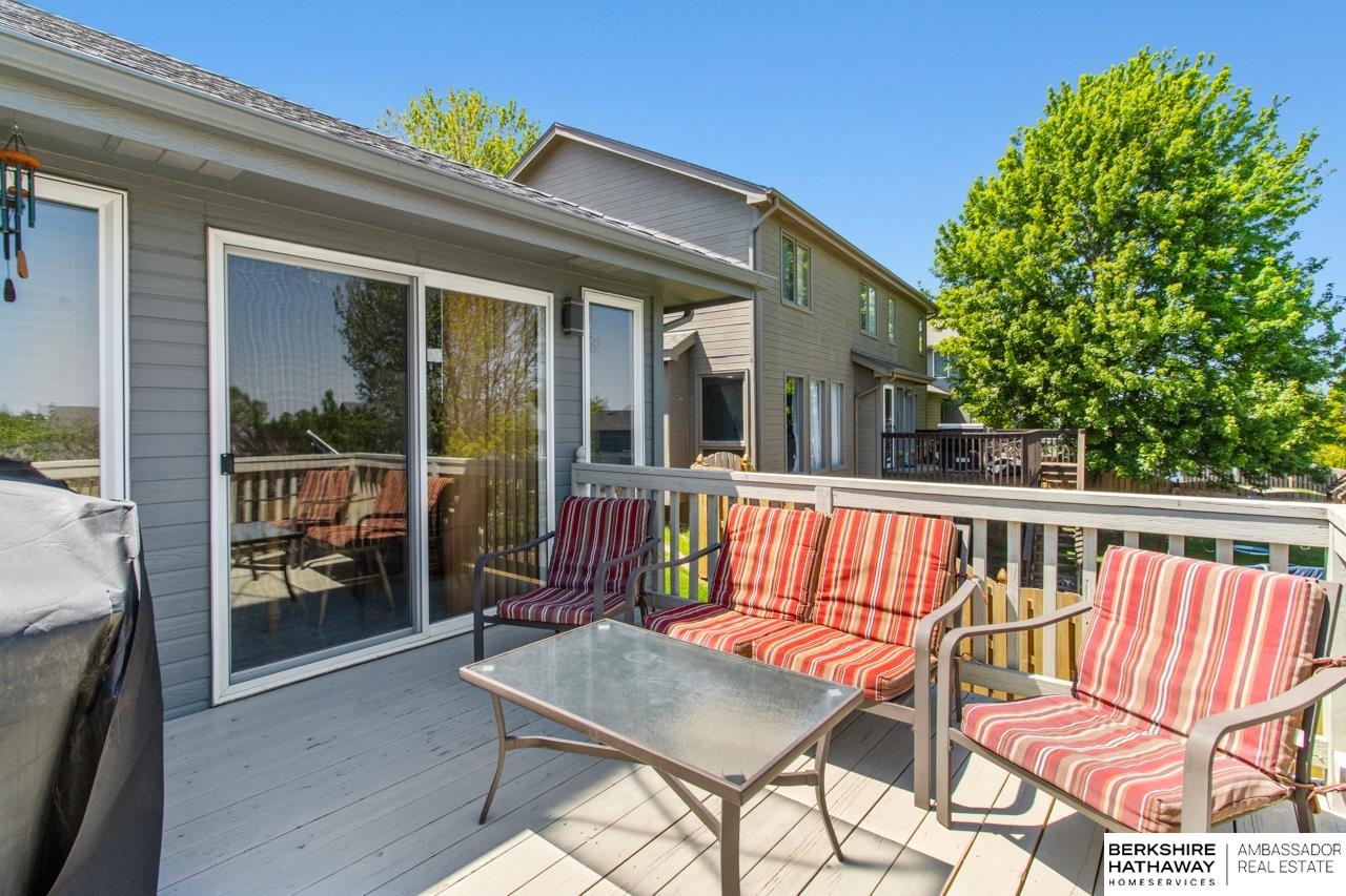 Omaha, Nebraska 68236, United States, 3 Bedrooms Bedrooms, ,2 BathroomsBathrooms,Residential,Pending,126234