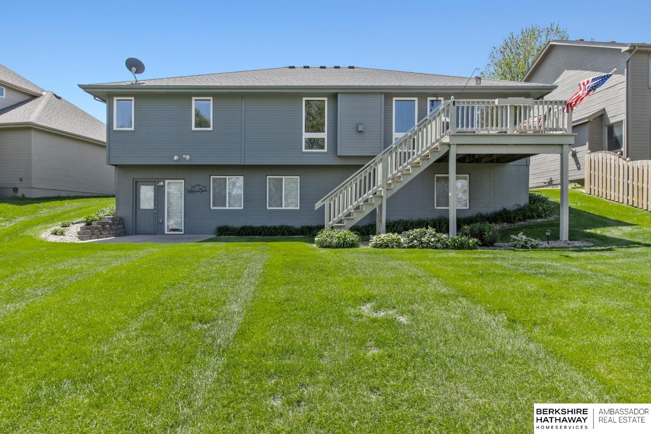 Omaha, Nebraska 68236, United States, 3 Bedrooms Bedrooms, ,2 BathroomsBathrooms,Residential,Pending,126234