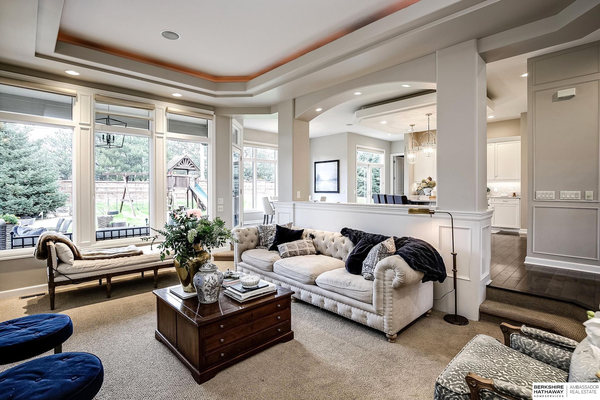 Omaha, Nebraska 68154, United States, 5 Bedrooms Bedrooms, ,4 BathroomsBathrooms,Residential,Active,232541