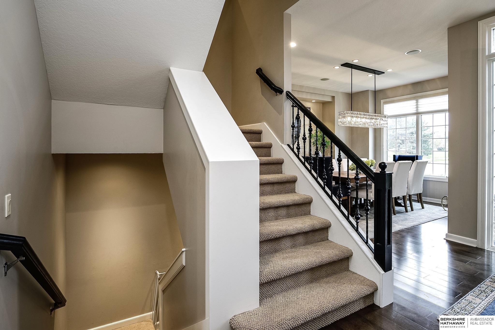 Omaha, Nebraska 68154, United States, 5 Bedrooms Bedrooms, ,4 BathroomsBathrooms,Residential,Active,232541