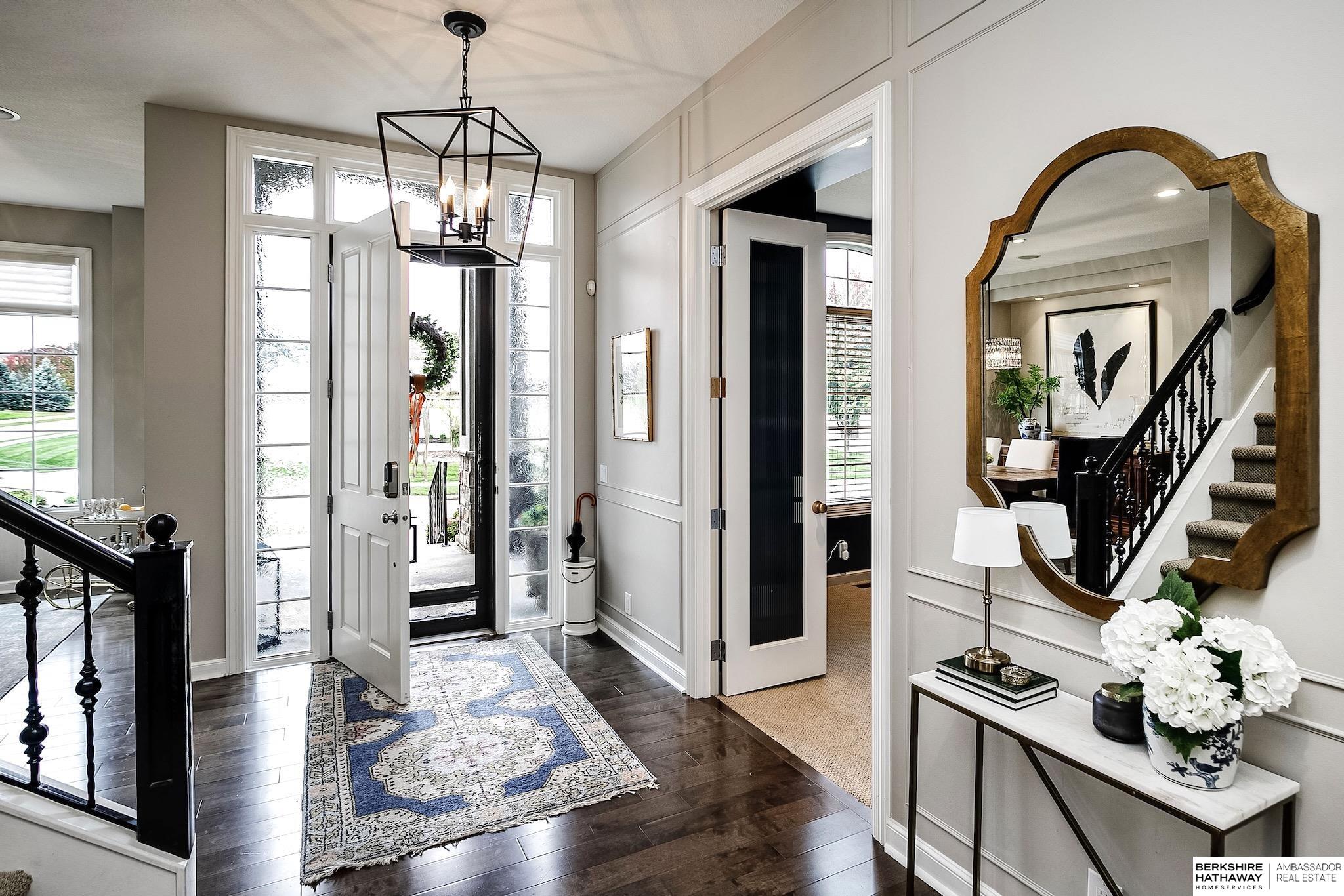 Omaha, Nebraska 68154, United States, 5 Bedrooms Bedrooms, ,4 BathroomsBathrooms,Residential,Active,232541