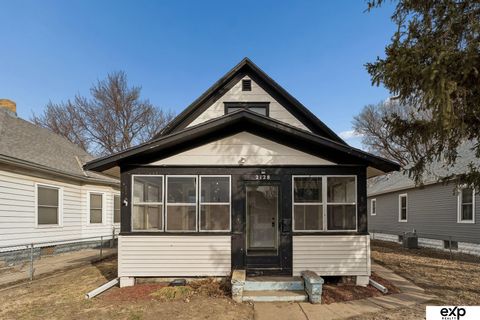 Photo of 2128 A Avenue, Council Bluffs, IA 51501 (MLS # 22604901)