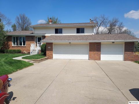 Photo of 5306 Tucker Street, Omaha, NE 68152 (MLS # 22609931)
