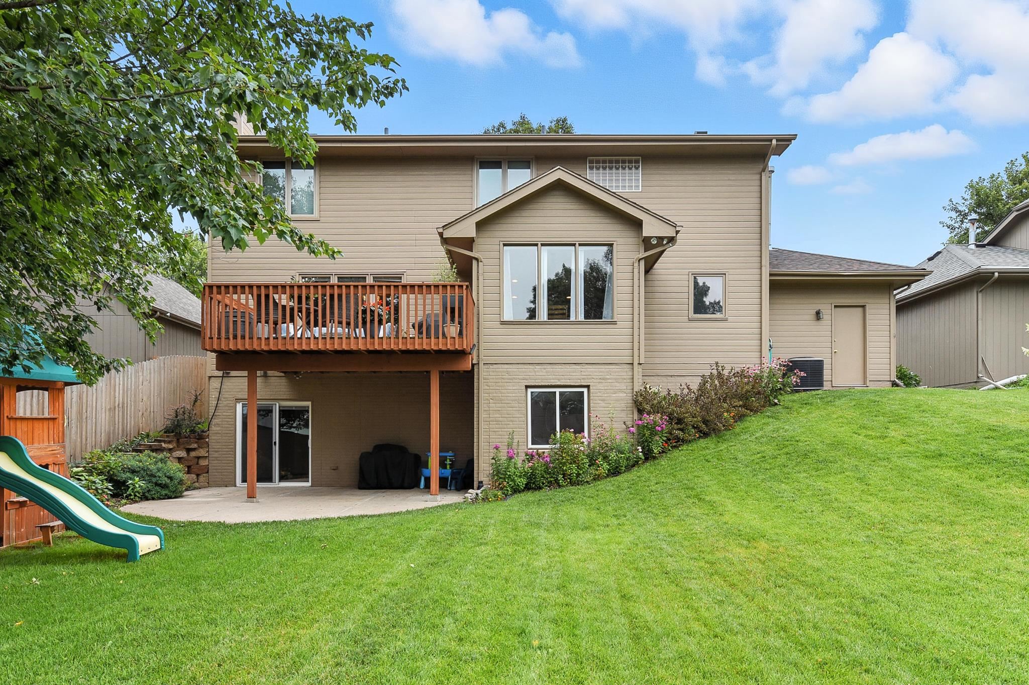 Omaha, Nebraska 68134, United States, 4 Bedrooms Bedrooms, ,3 BathroomsBathrooms,Residential,Active,170356