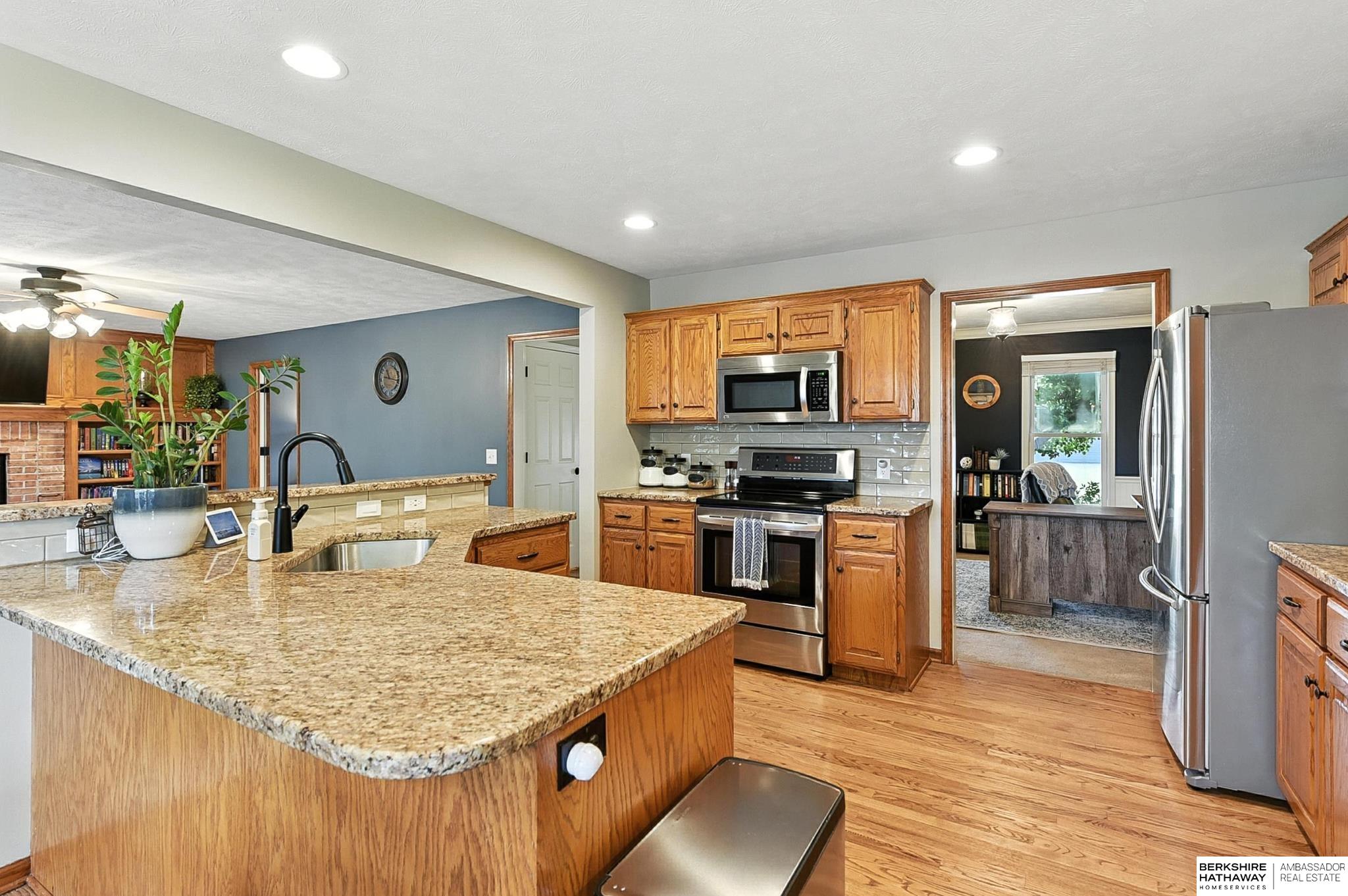 Omaha, Nebraska 68134, United States, 4 Bedrooms Bedrooms, ,3 BathroomsBathrooms,Residential,Active,170356