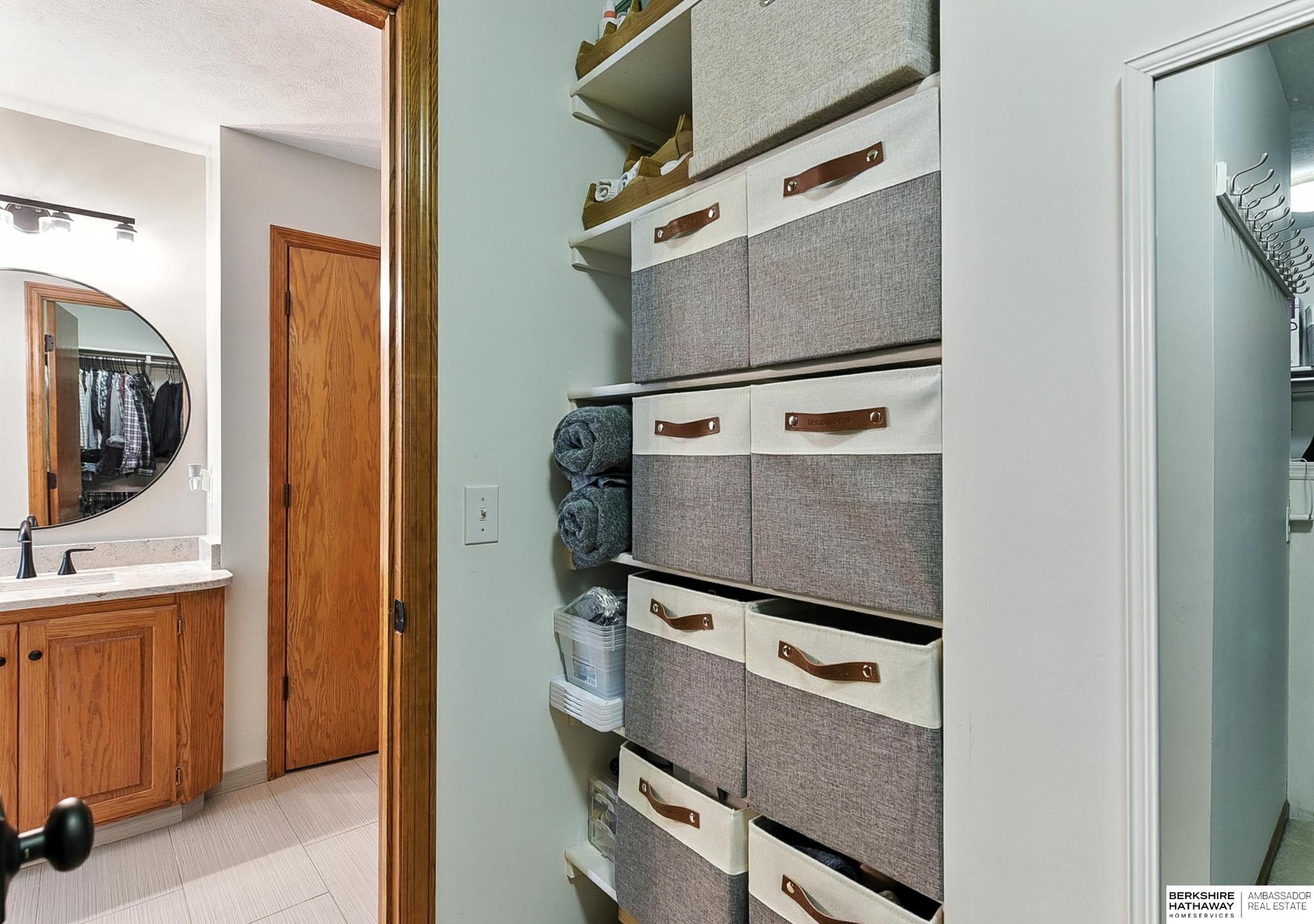 Omaha, Nebraska 68134, United States, 4 Bedrooms Bedrooms, ,3 BathroomsBathrooms,Residential,Active,170356