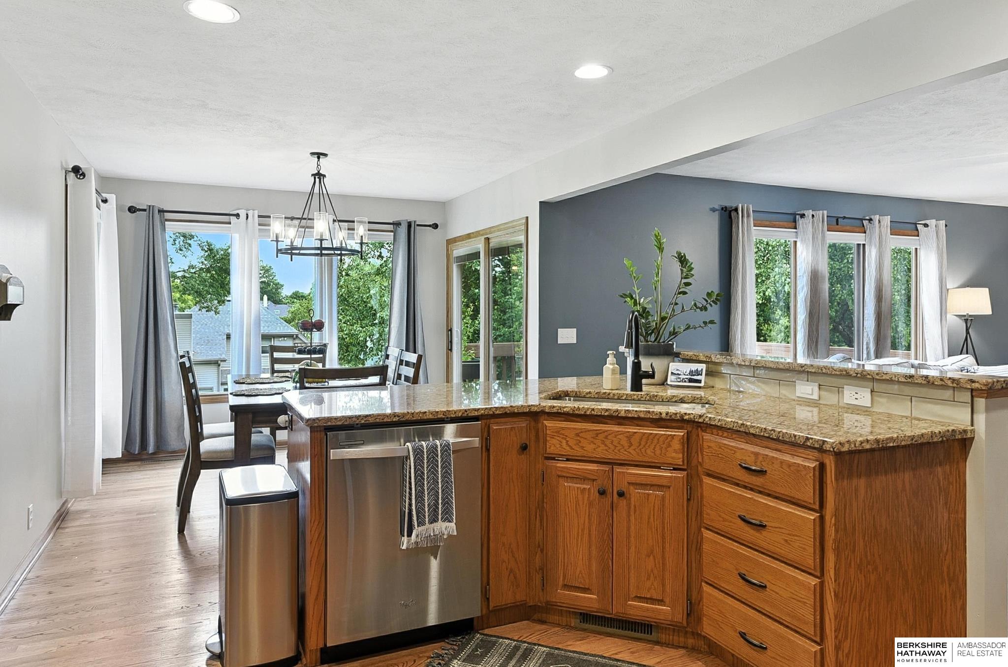 Omaha, Nebraska 68134, United States, 4 Bedrooms Bedrooms, ,3 BathroomsBathrooms,Residential,Active,170356