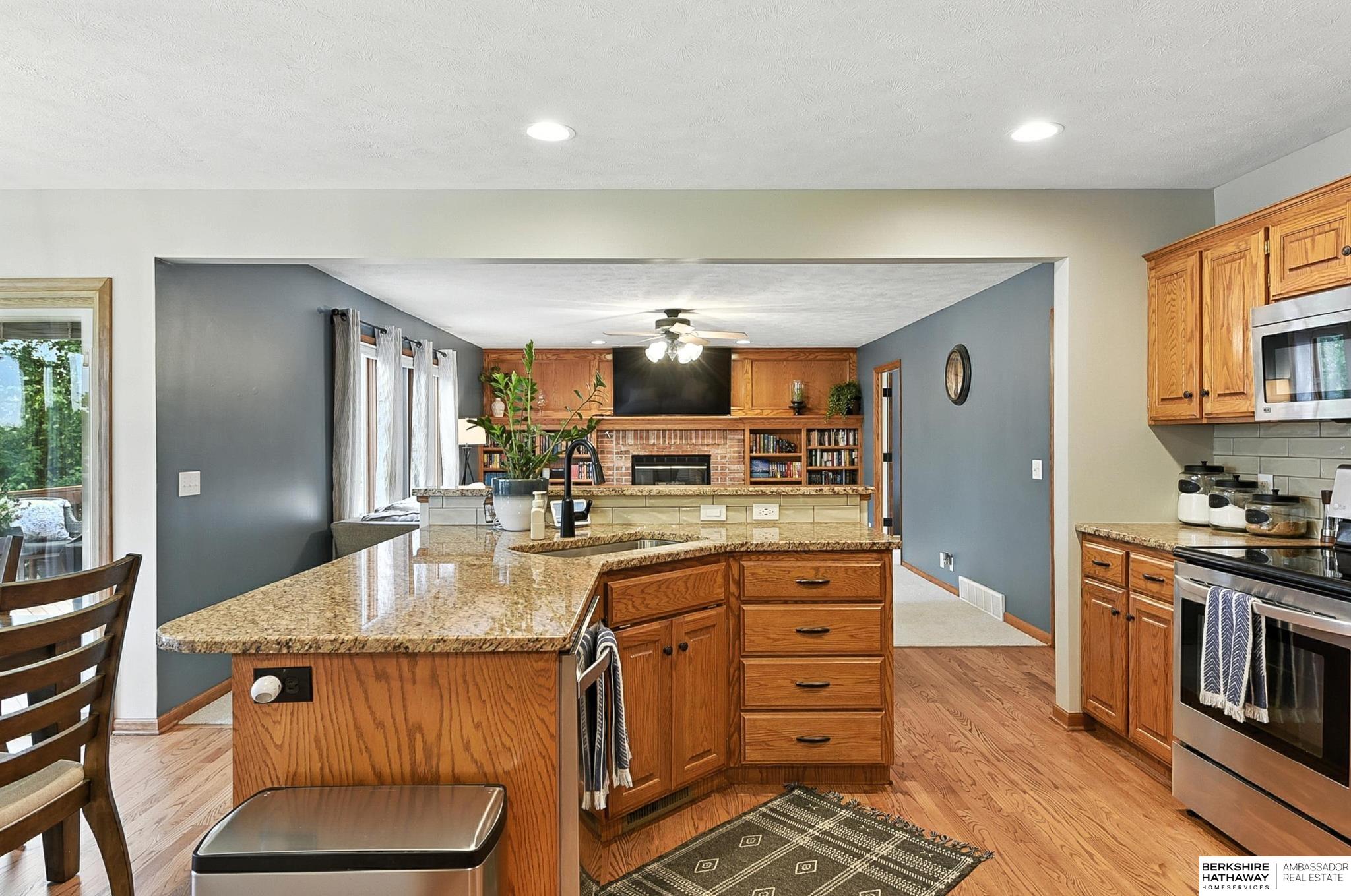 Omaha, Nebraska 68134, United States, 4 Bedrooms Bedrooms, ,3 BathroomsBathrooms,Residential,Active,170356