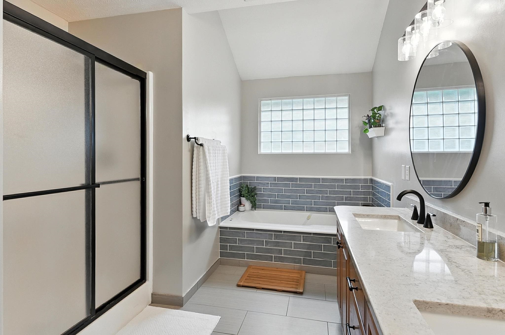 Omaha, Nebraska 68134, United States, 4 Bedrooms Bedrooms, ,3 BathroomsBathrooms,Residential,Active,170356