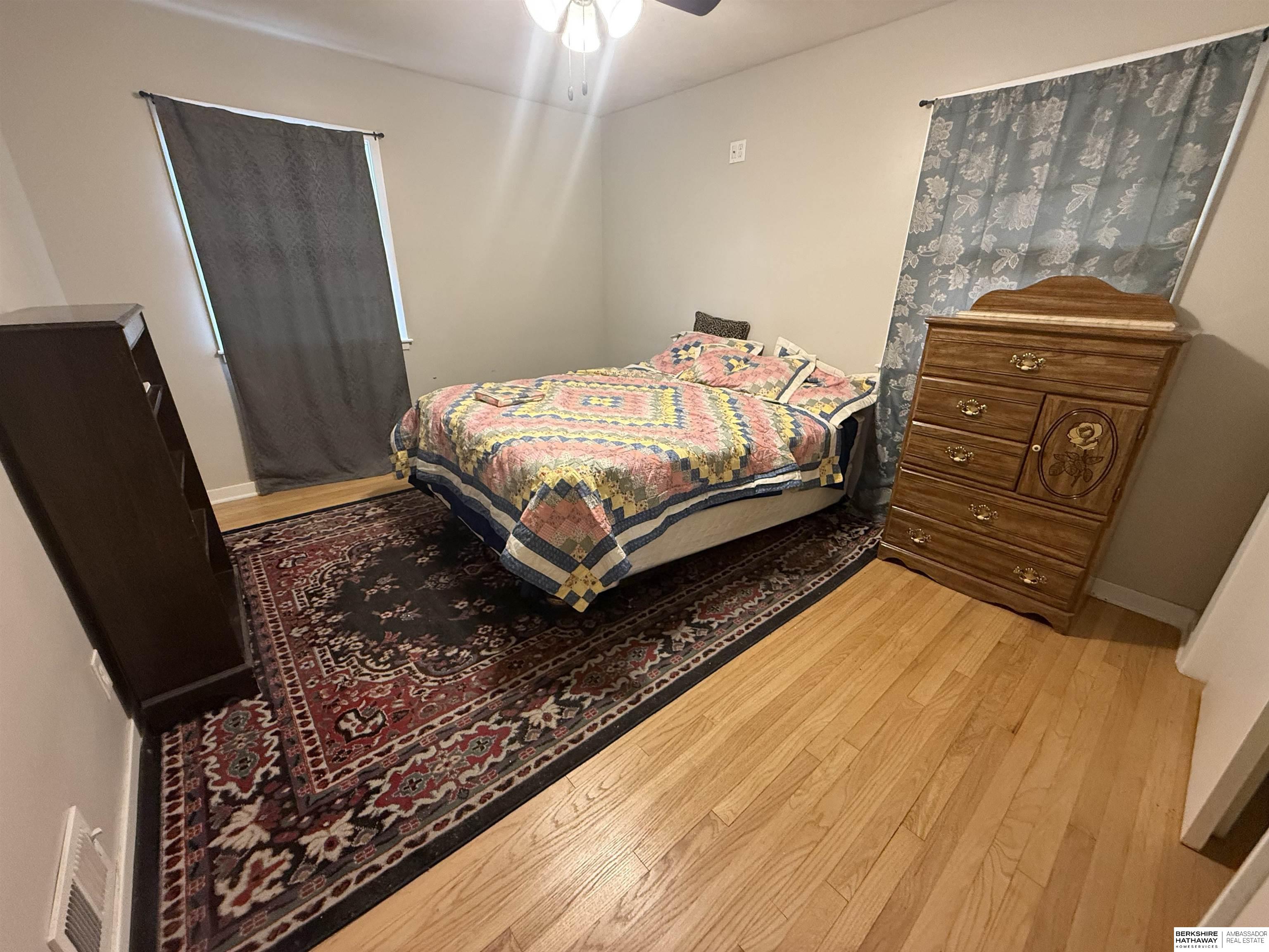 Lincoln, Nebraska 68510, United States, 5 Bedrooms Bedrooms, ,2 BathroomsBathrooms,Residential,Active,244084