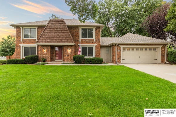 5726 OAK HILLS DR, OMAHA, NE 68137 - Image 5436bf8d7dcfc5aae275313bd803ee7e/2302714864