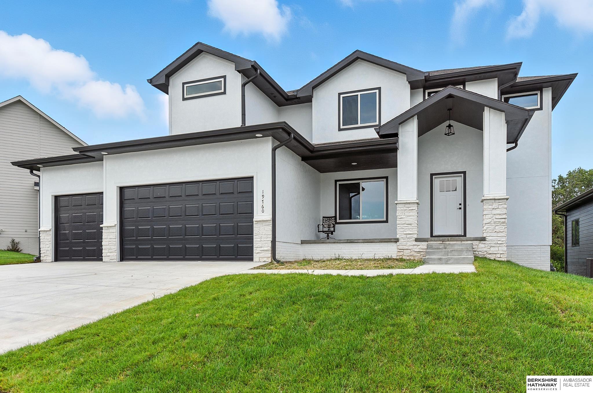 Gretna, Nebraska 68028, United States, 5 Bedrooms Bedrooms, ,4 BathroomsBathrooms,Residential,Active,193323