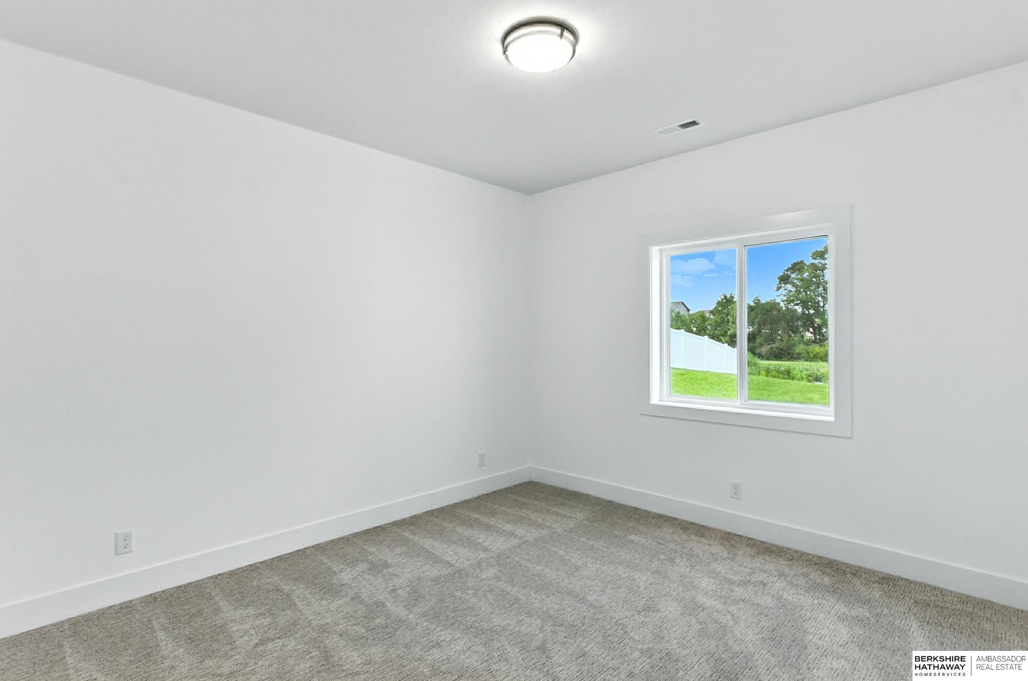 Gretna, Nebraska 68028, United States, 5 Bedrooms Bedrooms, ,4 BathroomsBathrooms,Residential,Active,193323