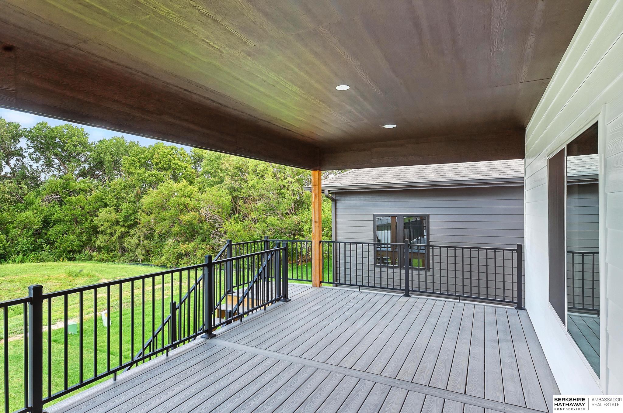 Gretna, Nebraska 68028, United States, 5 Bedrooms Bedrooms, ,4 BathroomsBathrooms,Residential,Active,193323