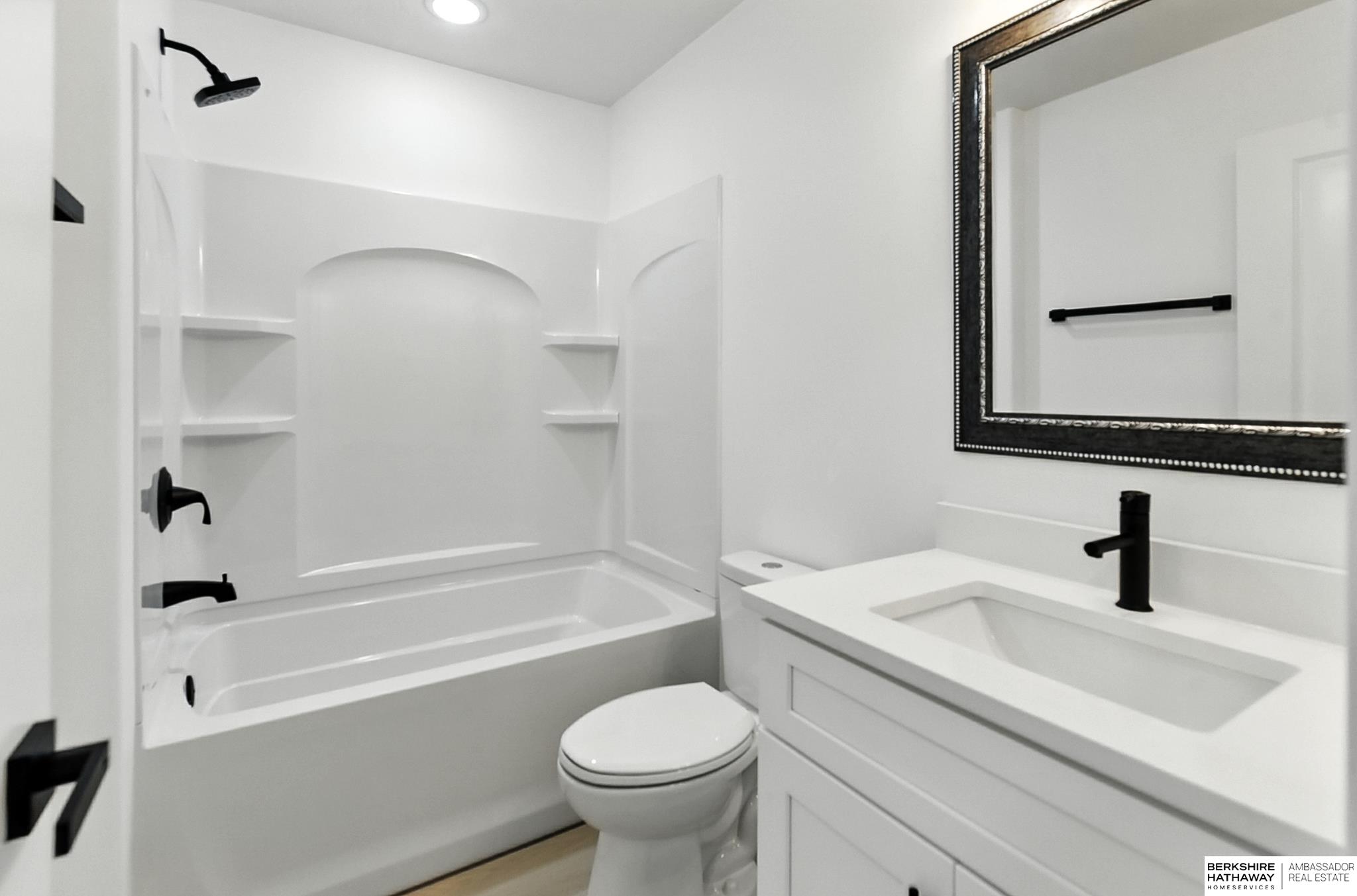 Gretna, Nebraska 68028, United States, 5 Bedrooms Bedrooms, ,4 BathroomsBathrooms,Residential,Active,193323