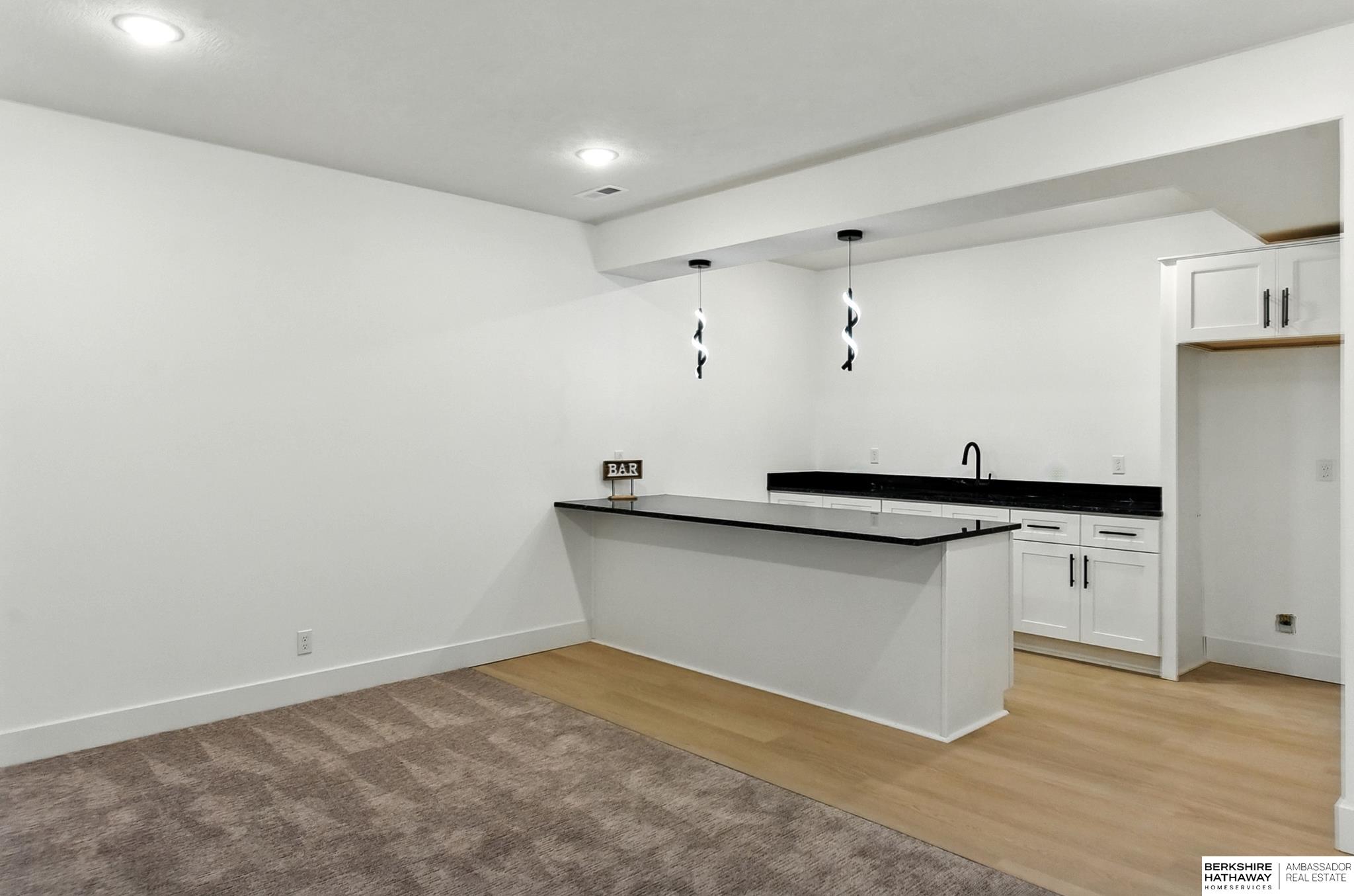 Gretna, Nebraska 68028, United States, 5 Bedrooms Bedrooms, ,4 BathroomsBathrooms,Residential,Active,193323