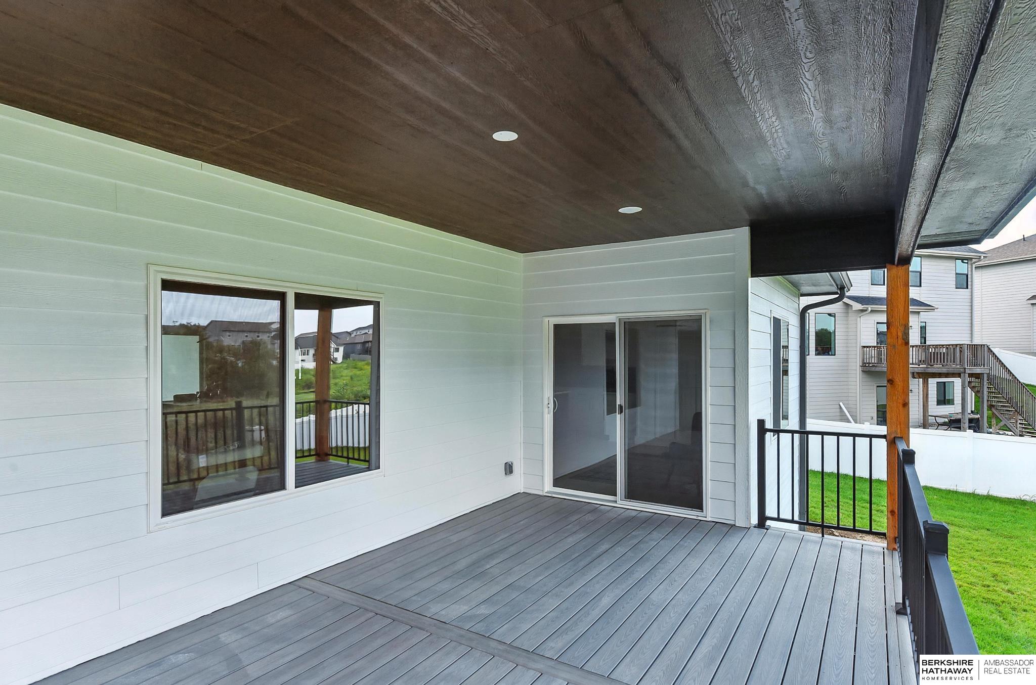 Gretna, Nebraska 68028, United States, 5 Bedrooms Bedrooms, ,4 BathroomsBathrooms,Residential,Active,193323