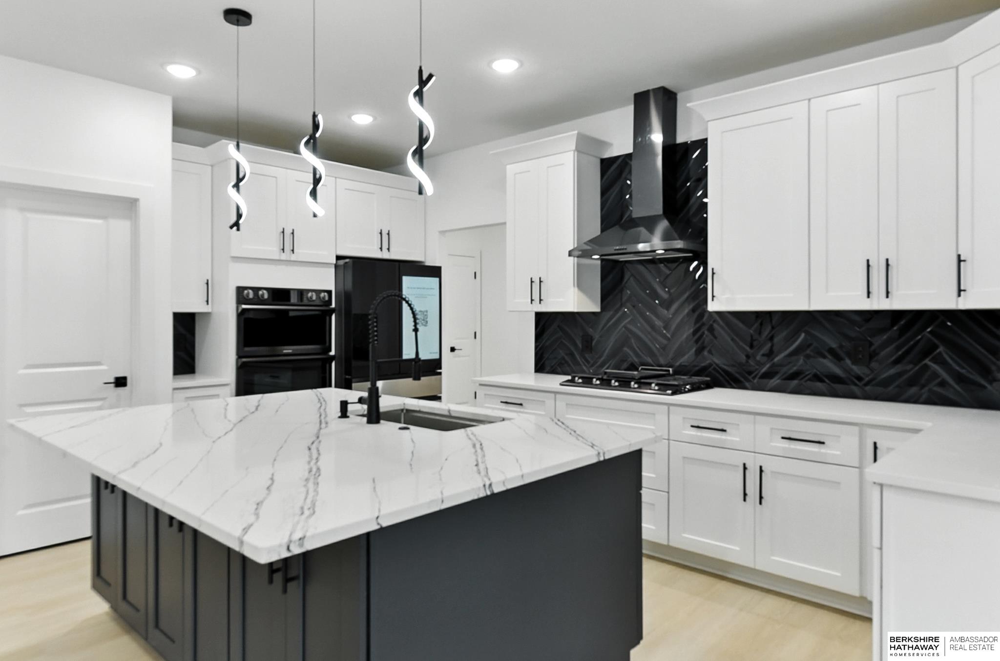 Gretna, Nebraska 68028, United States, 5 Bedrooms Bedrooms, ,4 BathroomsBathrooms,Residential,Active,193323