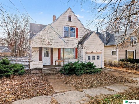 Photo of 806 6th Street, Fairbury, NE 68352 (MLS # 22601618)