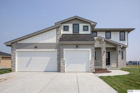 Photo of 6525 S 208th Avenue, Elkhorn, NE 68022 (MLS # 22529680)