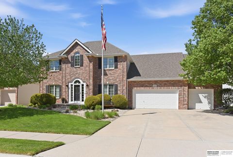 Photo of 18320 Ontario Street, Omaha, NE 68130 (MLS # 22611275)