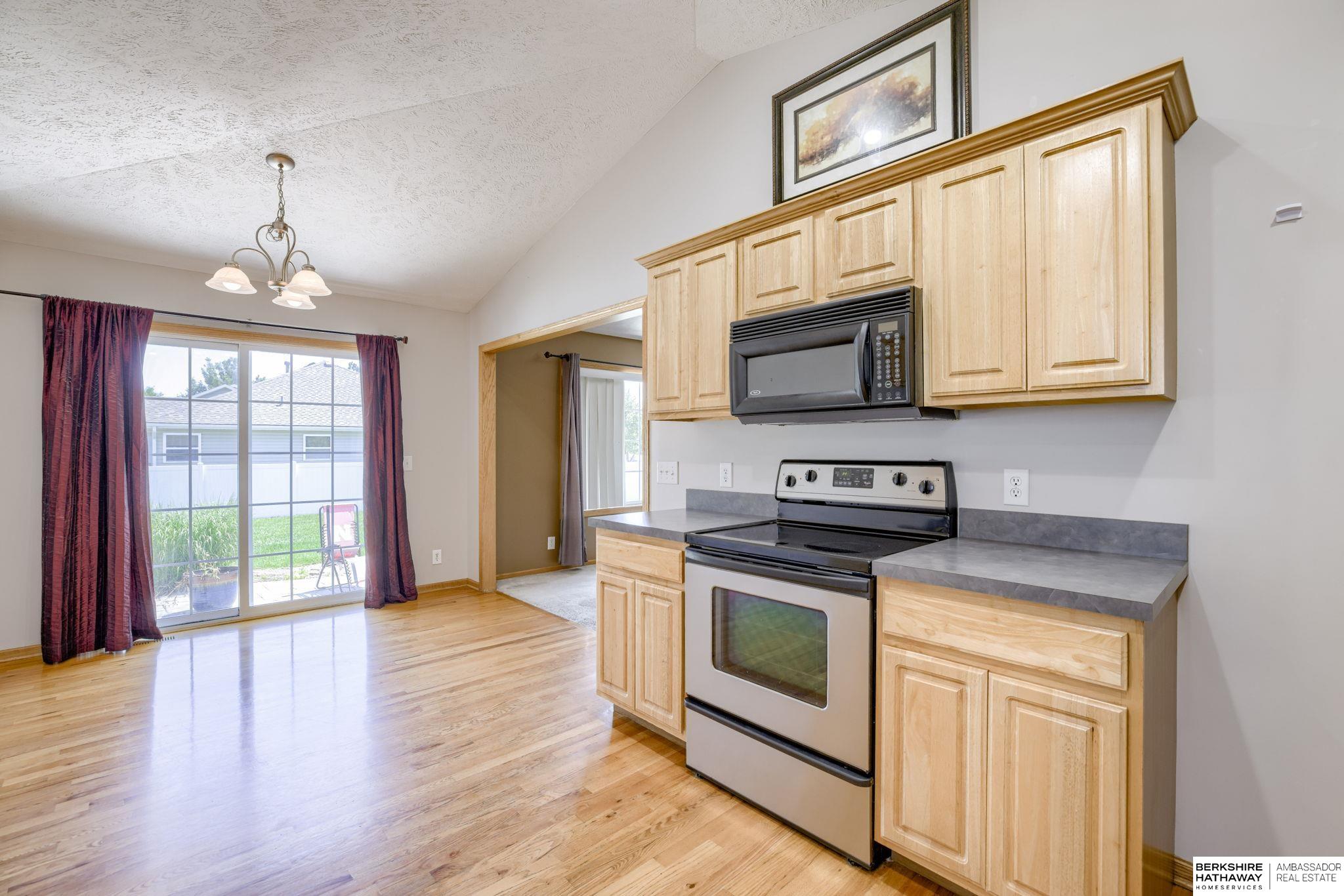 Lincoln, Nebraska 68521, United States, 4 Bedrooms Bedrooms, ,3 BathroomsBathrooms,Residential,Active,169271