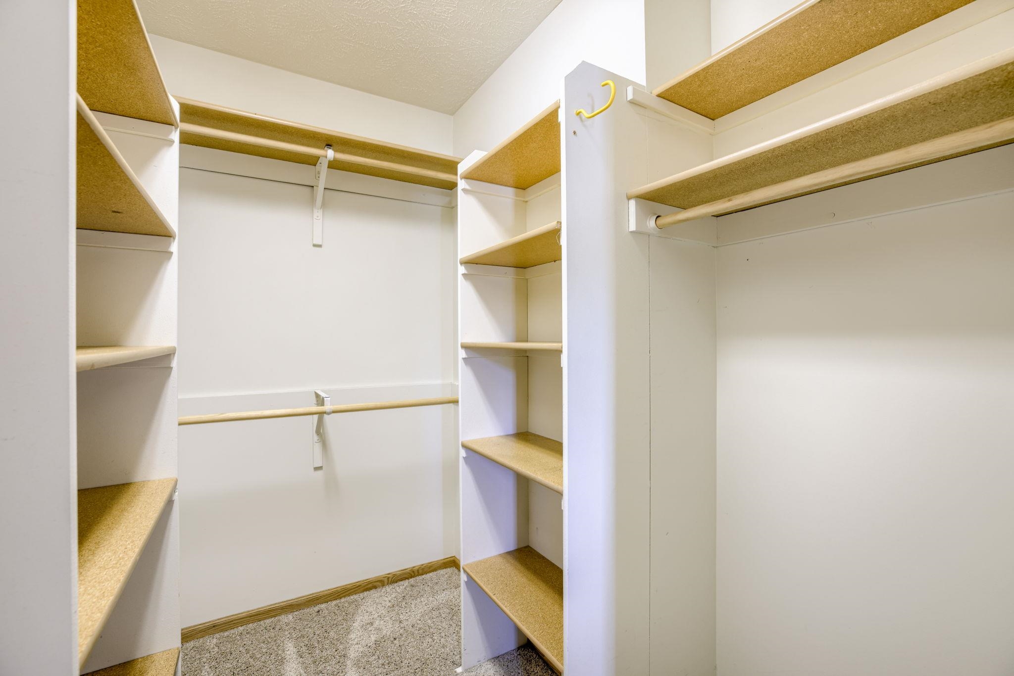 Lincoln, Nebraska 68521, United States, 4 Bedrooms Bedrooms, ,3 BathroomsBathrooms,Residential,Active,169271