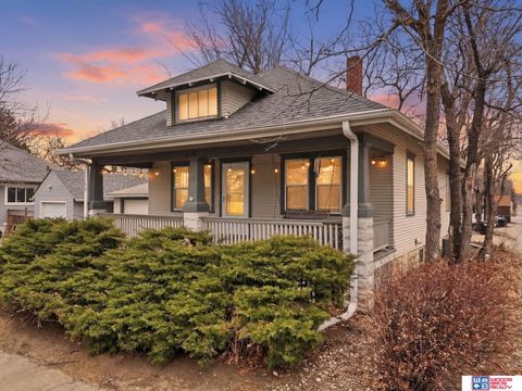 Photo of 1414 S 9th Street, Lincoln, NE 68502 (MLS # 22606912)