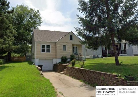 Photo of 4745 Meredith Avenue, Omaha, NE 68104 (MLS # 22516390)