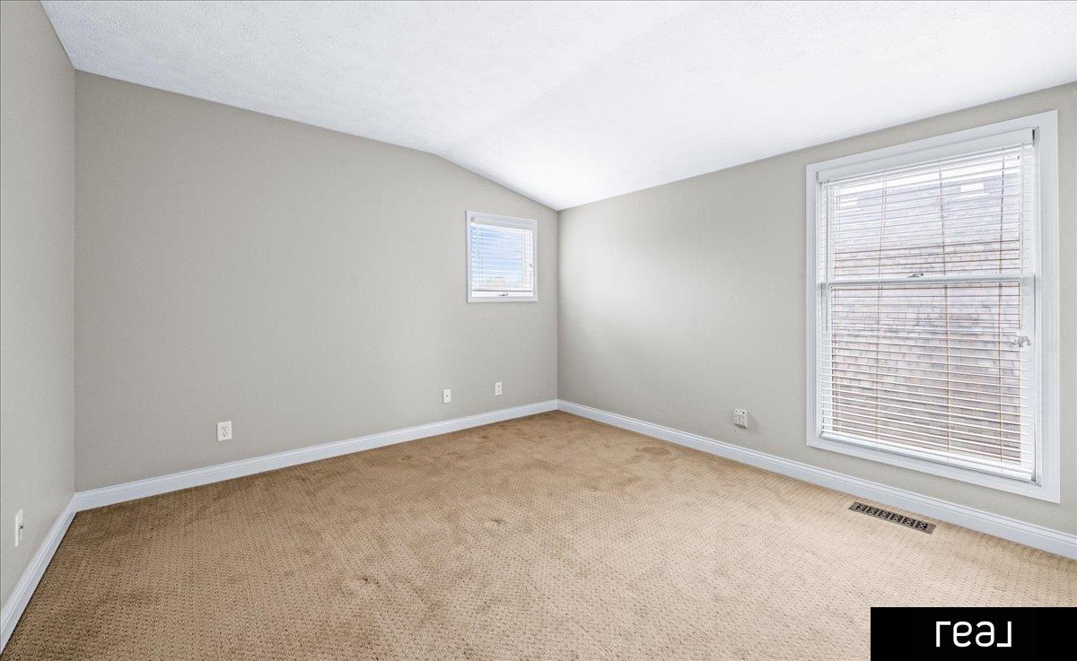 Omaha, Nebraska 68108, United States, 3 Bedrooms Bedrooms, ,2 BathroomsBathrooms,Residential,Pending,121594