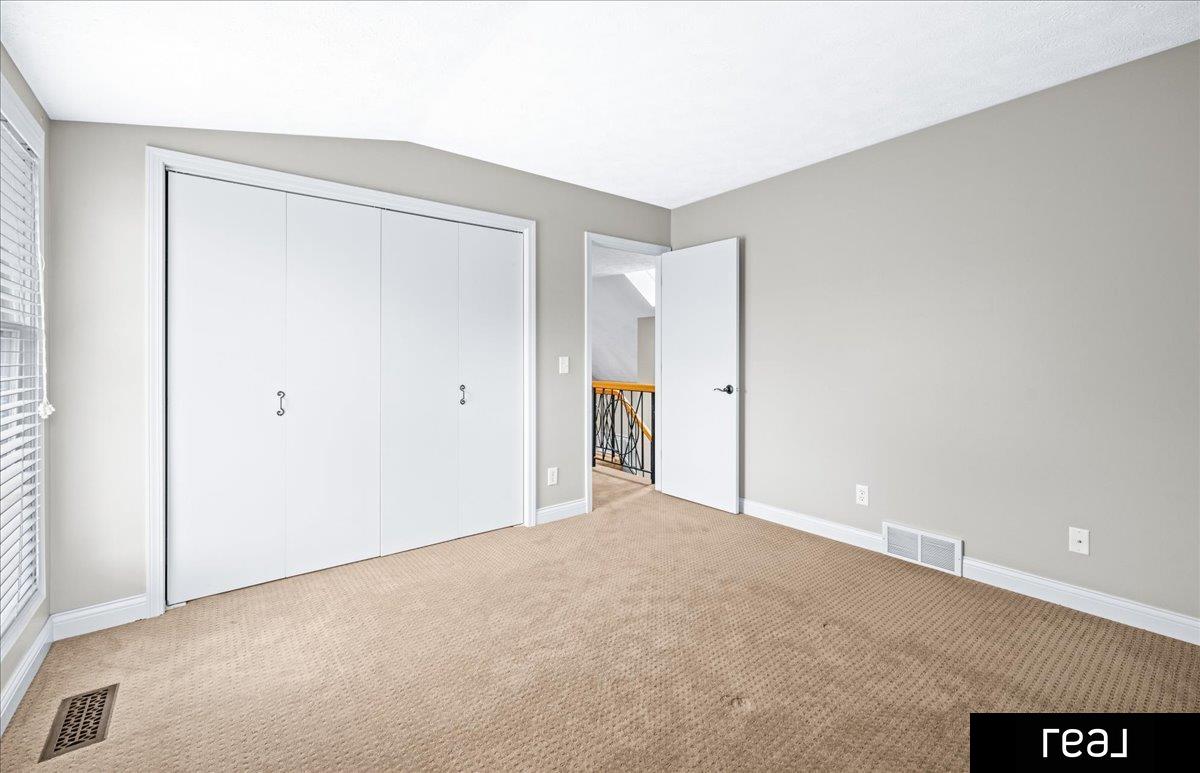 Omaha, Nebraska 68108, United States, 3 Bedrooms Bedrooms, ,2 BathroomsBathrooms,Residential,Pending,121594