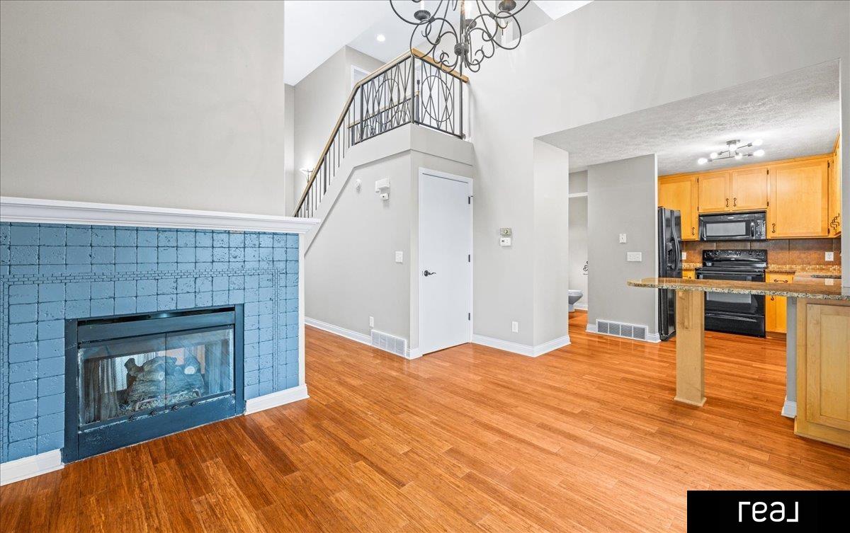 Omaha, Nebraska 68108, United States, 3 Bedrooms Bedrooms, ,2 BathroomsBathrooms,Residential,Pending,121594