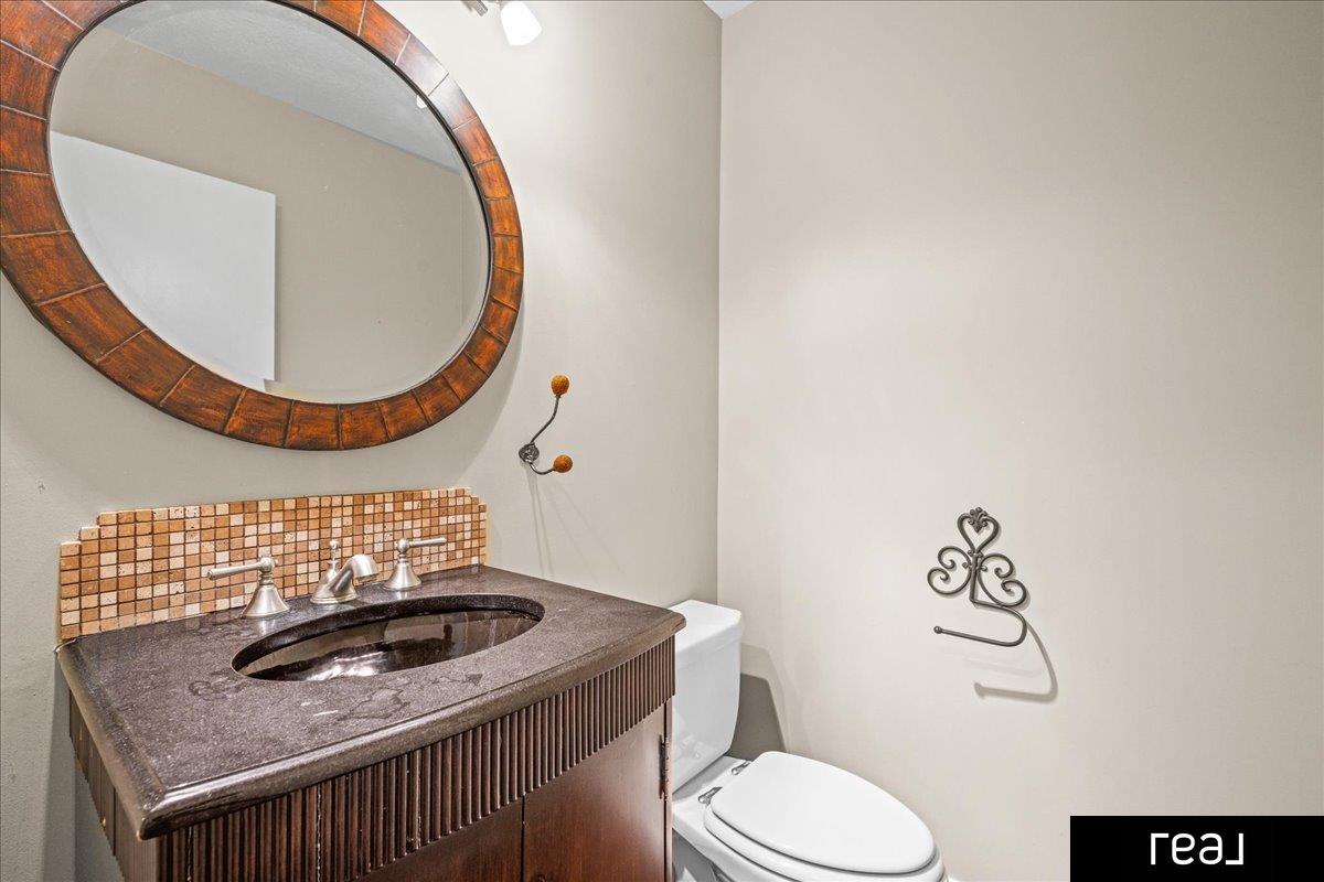 Omaha, Nebraska 68108, United States, 3 Bedrooms Bedrooms, ,2 BathroomsBathrooms,Residential,Pending,121594