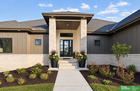 Photo of 3538 S 210th Avenue, Elkhorn, NE 68022 (MLS # 22626517)