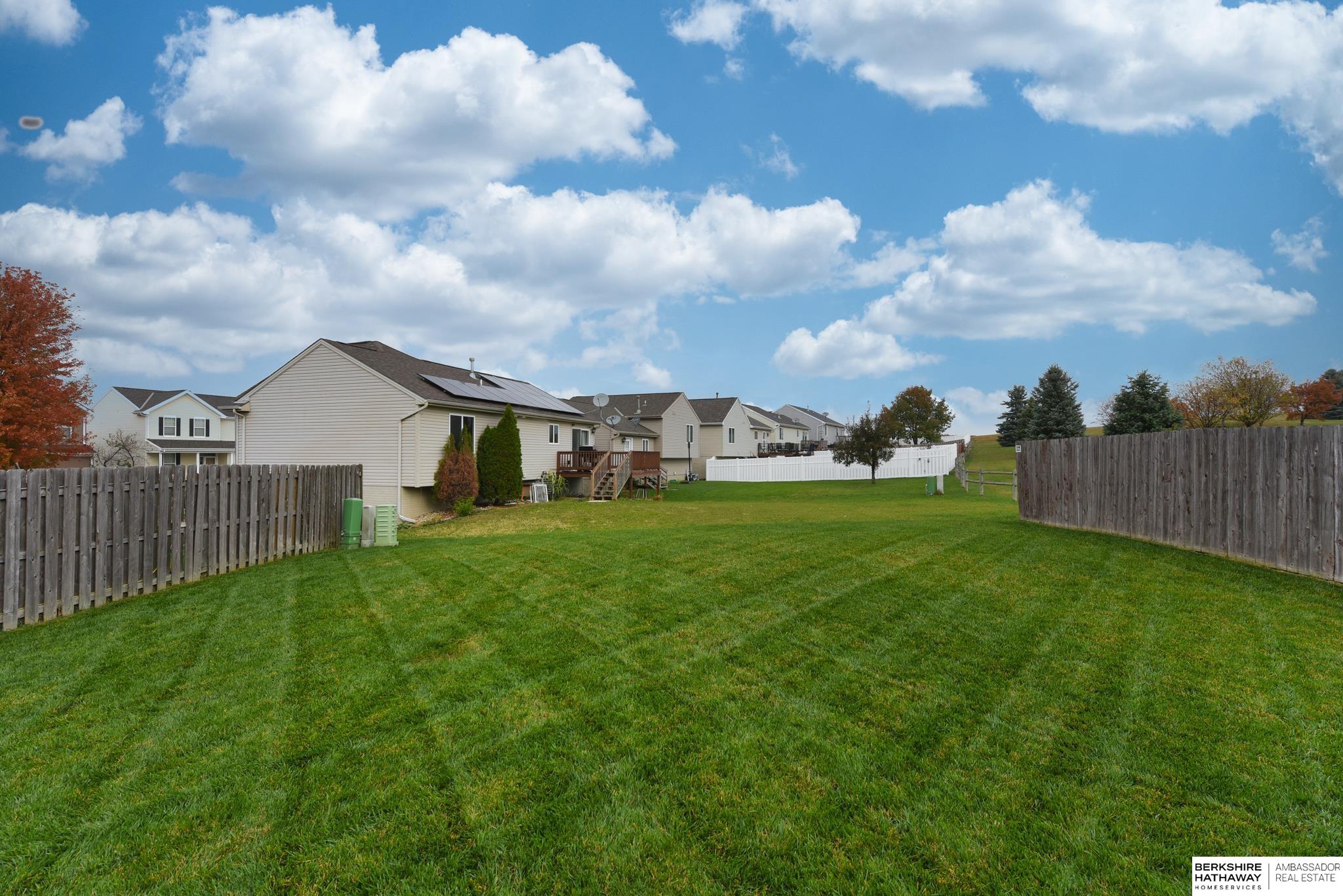 Omaha, Nebraska 68122, United States, 3 Bedrooms Bedrooms, ,2 BathroomsBathrooms,Residential,Active,236852