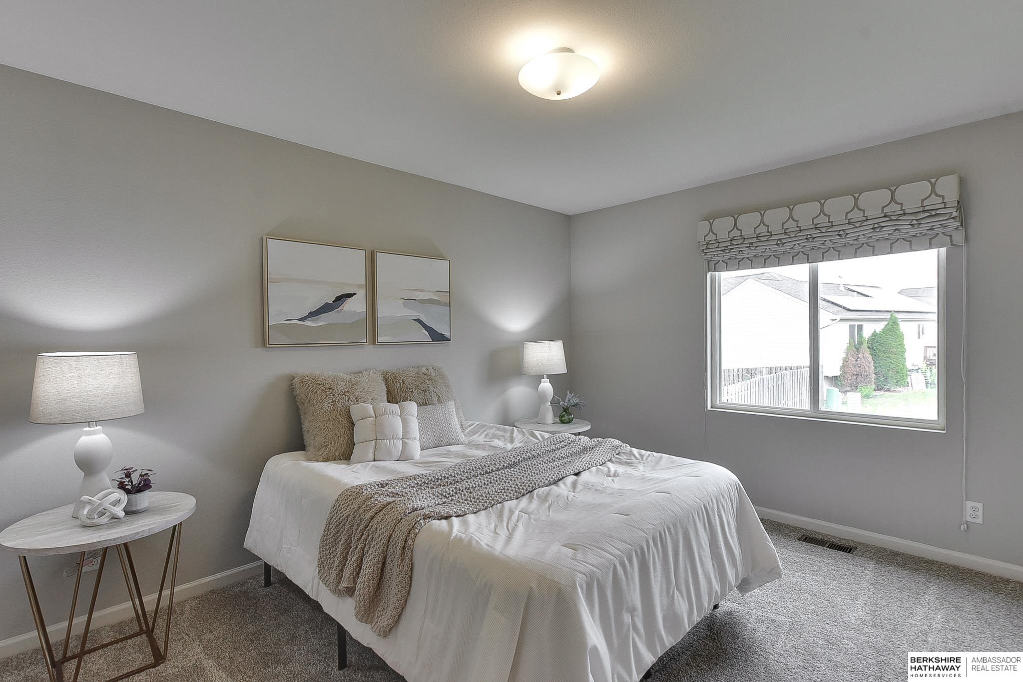 Omaha, Nebraska 68122, United States, 3 Bedrooms Bedrooms, ,2 BathroomsBathrooms,Residential,Active,236852