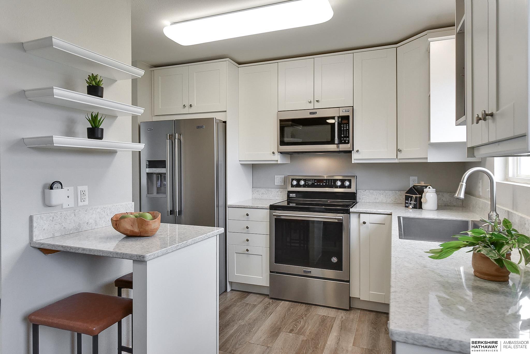 Omaha, Nebraska 68122, United States, 3 Bedrooms Bedrooms, ,2 BathroomsBathrooms,Residential,Active,236852