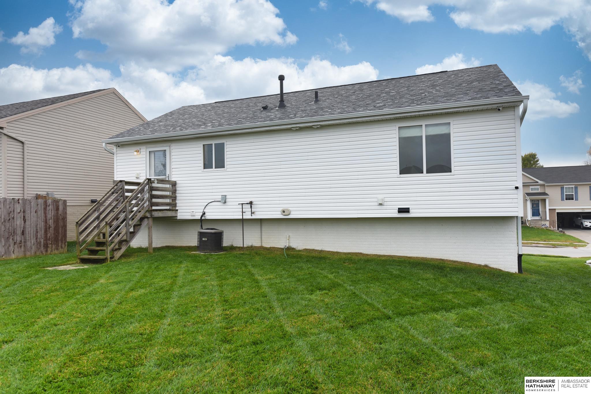 Omaha, Nebraska 68122, United States, 3 Bedrooms Bedrooms, ,2 BathroomsBathrooms,Residential,Active,236852