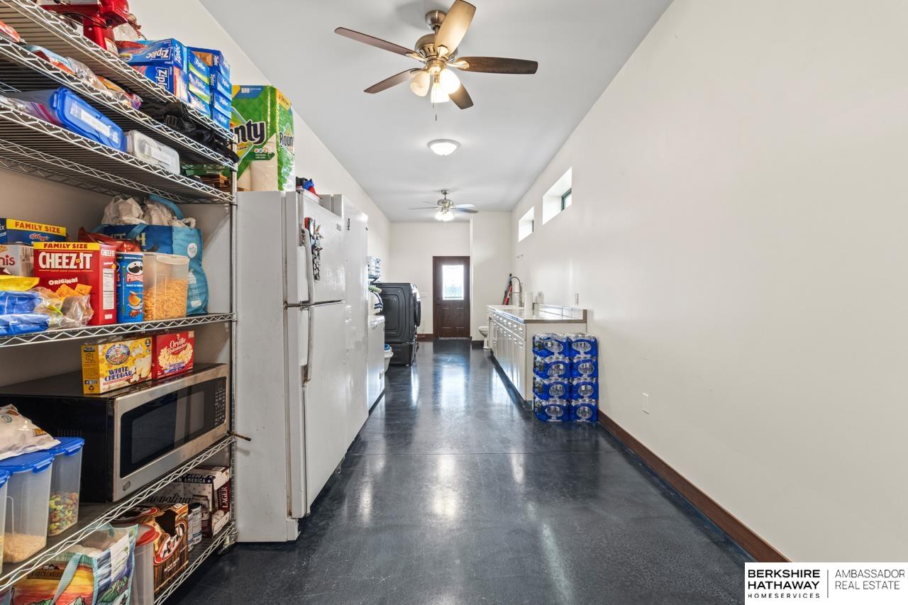 Dawson, Nebraska 68337, United States, 5 Bedrooms Bedrooms, ,2 BathroomsBathrooms,Residential,Active,191418